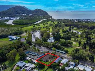 Nice 1/99 Wattle Street, Yorkeys Knob, QLD 4878