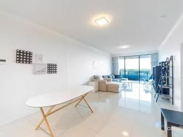 Nice 1903/5 Harbourside Court, Biggera Waters, QLD 4216