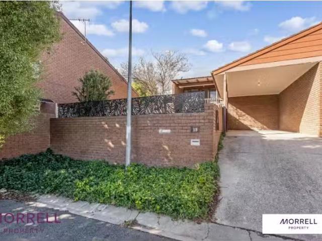 Rental! 19 Hallen Close, Phillip Townhouse for rent Listed by.