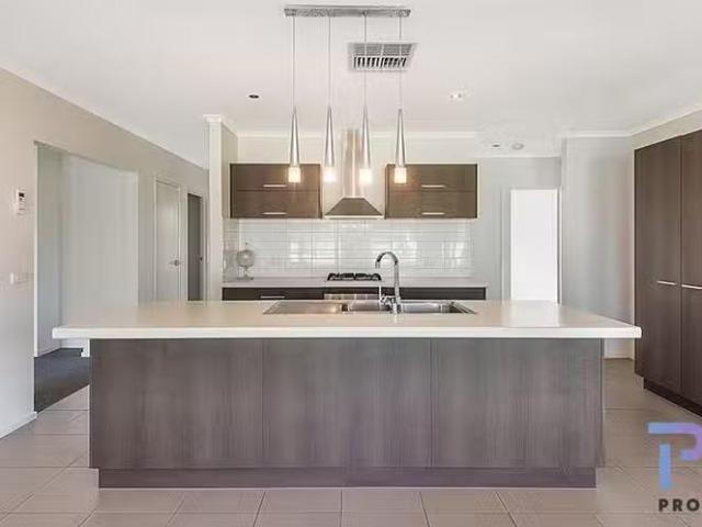 Unique 19 Henry Court, Strathfieldsaye, VIC 3551