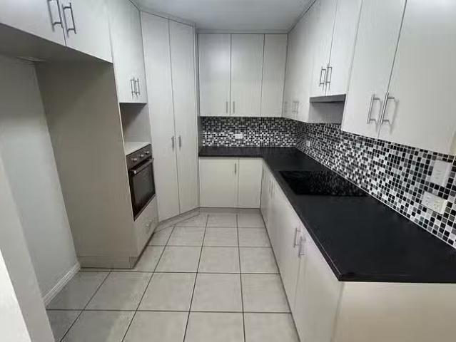Rental! 19 Larcom Rise, West Gladstone, QLD 4680
