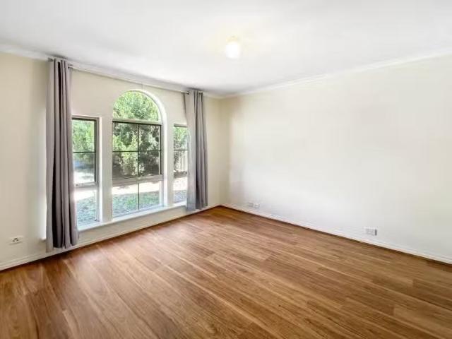 Unique 19 Princes Highway, NAIRNE, SA 5252 House for Rent