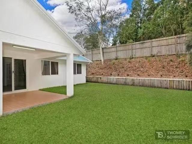 Charming 19 William Hickey Street, Redlynch, QLD 4870