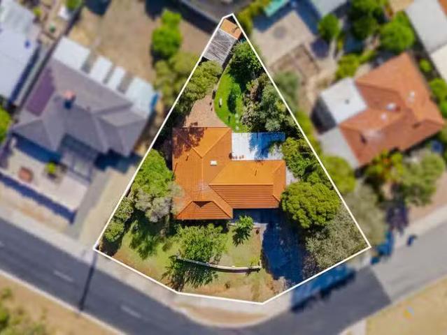 New 19 Thomson Street, Mandurah, WA 6210