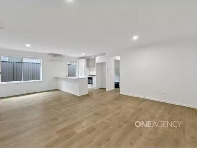 Nice 19B Antigua Avenue, Lake Cathie Townhouse for rent Liste.