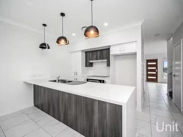 Unique 1&2/16 Shores Crescent, Diamond Beach, NSW 2430