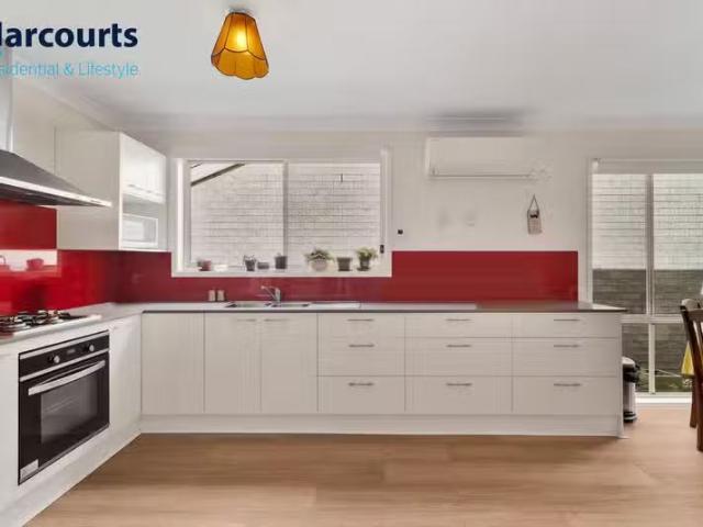 Charming 1 The Grove, Watanobbi, NSW 2259 House for Rent