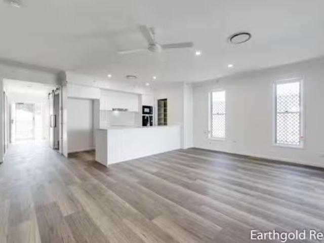 Rental! 1 VIVI Vivi Street, Browns Plains, QLD 4118