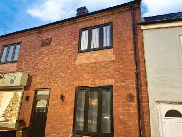 Cheap 1 BA 4 bedroom terraced house for rent in Coleshill Road.