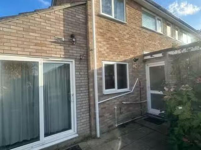 Nice 1 BA 5 bedroom house for rent in Broome Grove, Wivenhoe.