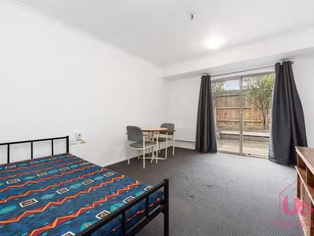 Cheap 1 BA 11/14 Sandpiper Place, Frankston, VIC 3199