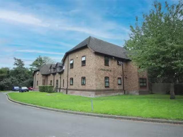 Deal! 1 BA 1 bedroom apartment for rent in Carrick Way, Ashley.