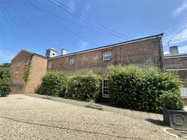 Cheap 1 BA 1 bedroom apartment for rent in Frampton, Dorcheste.