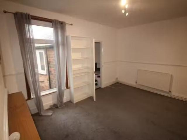 For Rent! 1 BA 1 bedroom flat for rent in Ashbourne Road, Derb.