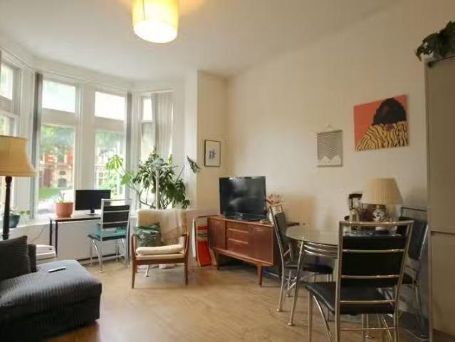 Unique 1 BA 1 bedroom flat for rent in Cathedral Road, Cardiff.