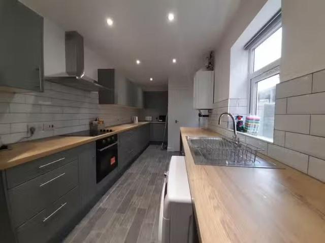 Cheap 1 BA 1 bedroom house share for rent in Cottage Beck Road.