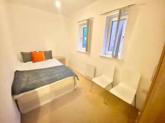 Unique 1 BA 1 bedroom house share for rent in Rickman Drive, B.