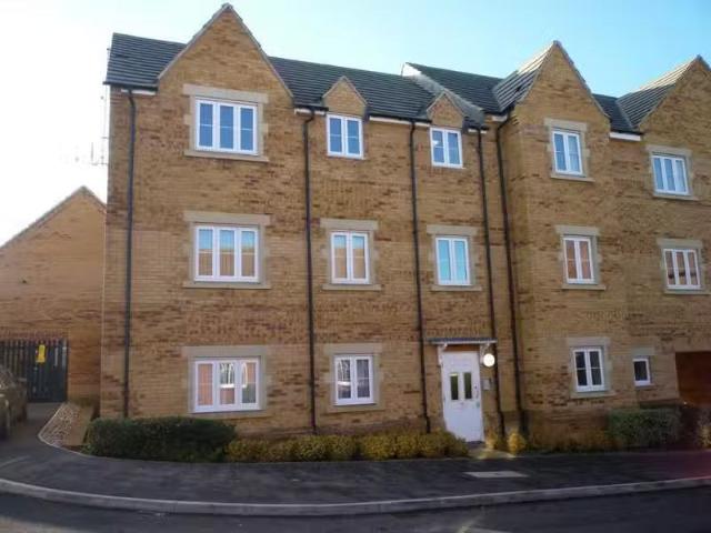 Deal! 1 BA 2 bedroom apartment for rent in Monk Barton Close.