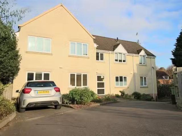 Charming 1 BA 2 bedroom apartment for rent in Tan Gardens, Cou.