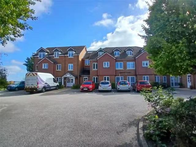 Cheap 1 BA 2 bedroom apartment for rent in Vicarage Lane, Hail.