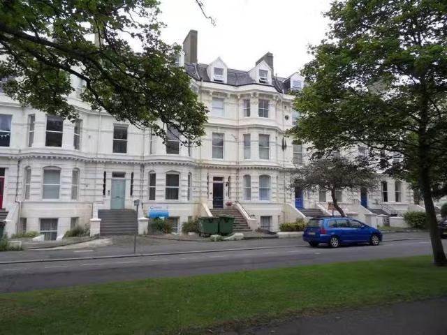 New 1 BA 2 bedroom flat for rent in Castle Hill Avenue, Folkes.