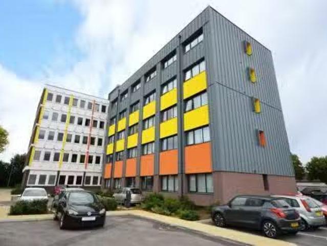 Charming 1 BA 2 bedroom flat for rent in Orchard House, Stoc.