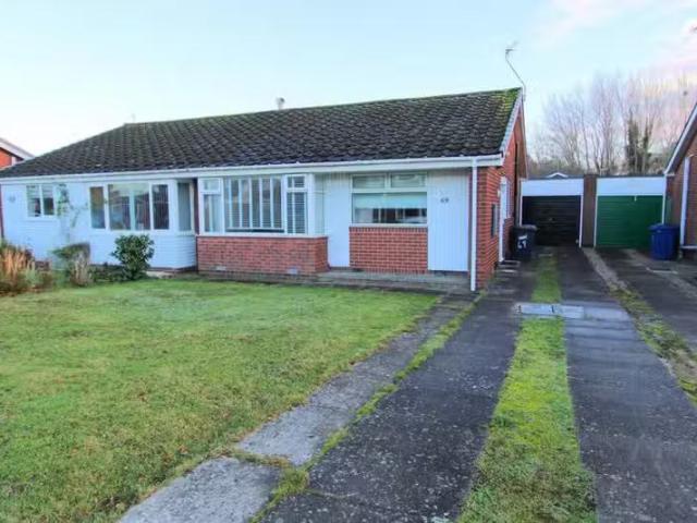 Charming 1 BA 2 bedroom semi detached bungalow for rent in Rox.