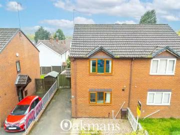 Unique 1 BA 2 bedroom semi detached house for rent in Lea Walk.