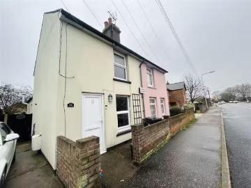 Unique 1 BA 2 bedroom semi detached house for rent in St. John.