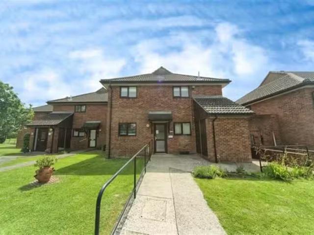 Just in! 1 BA 2 bedroom retirement property for rent in Ruxley.