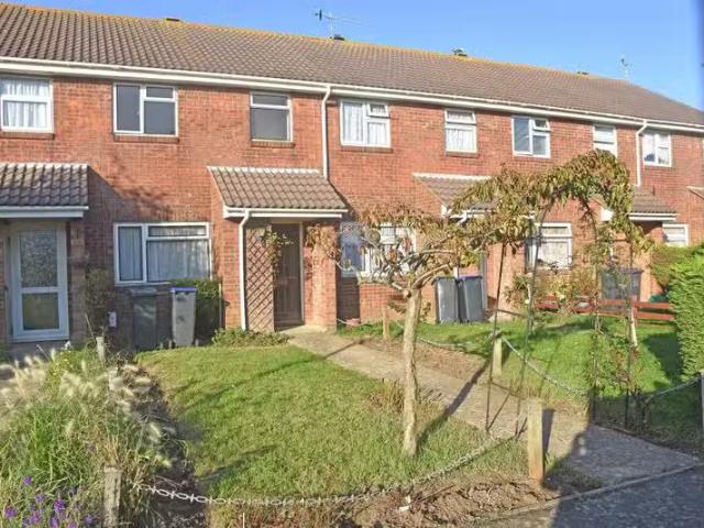 Cozy 1 BA 2 bedroom terraced house for rent in Elizabeth Place.