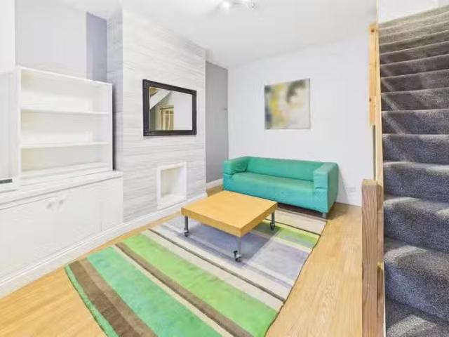 Unique 1 BA 2 bedroom terraced house for rent in Henrietta Str.