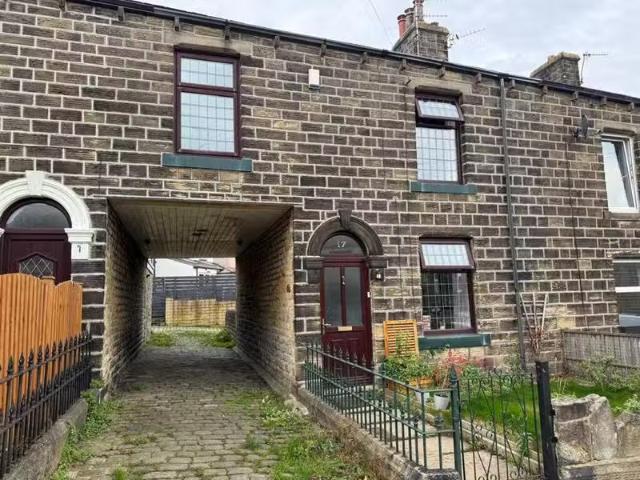 Cozy 1 BA 2 bedroom terraced house for rent in South View Terr.
