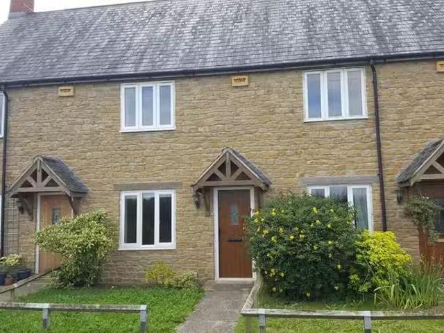 Cheap 1 BA 2 bedroom terraced house for rent in Sparkford, Yeo.