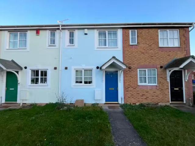 Just in! 1 BA 2 bedroom terraced house for rent in Wetherby Co.