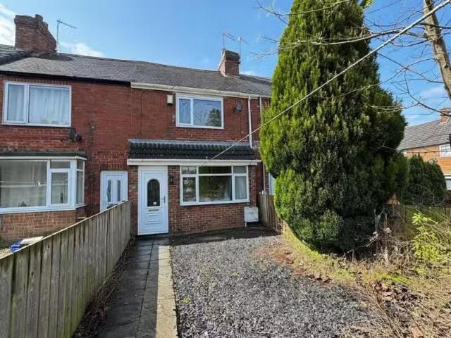 Cozy 1 BA 2 bedroom terraced house for rent in Witton Avenue.