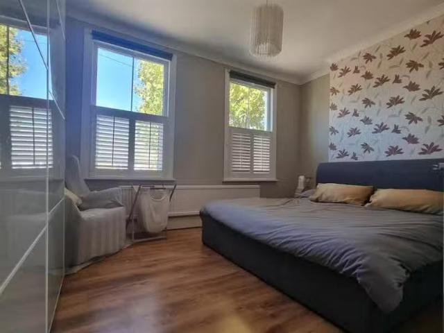 New 1 BA 3 bedroom end of terrace house for rent in Masterman.