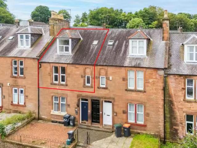New 1 BA 3 bedroom flat for rent in Church Street, Dumfries, DG2