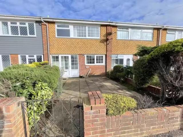 New 1 BA 3 bedroom house for rent in Arundel Road, BN10
