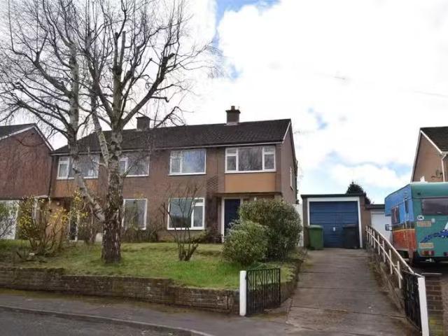 Deal! 1 BA 3 bedroom semi detached house for rent in 3, Jennet.