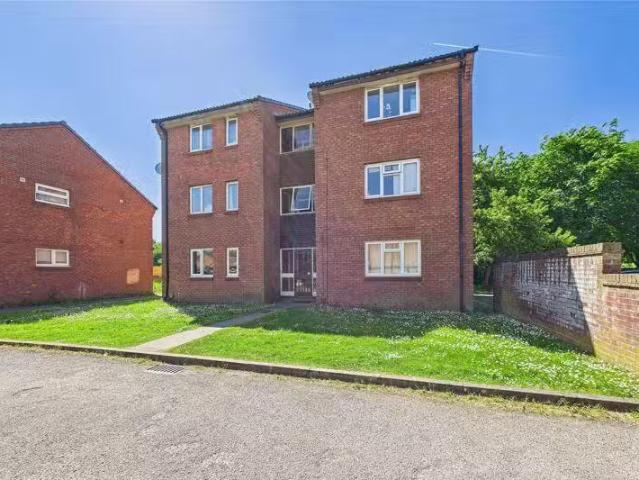 Nice 1 BA Studio flat for rent in Oldfield, Clevedon, BS21