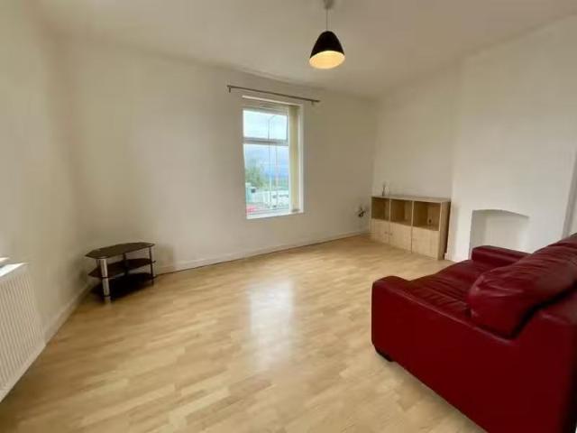 New 1 bedroom apartment for rent in Blackburn Road, Oswaldtwis.