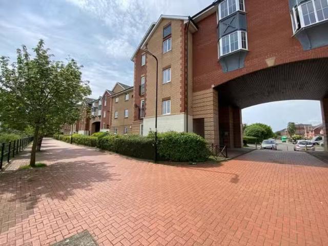 Just in! 1 bedroom apartment for rent in Seager Drive, Windsor.