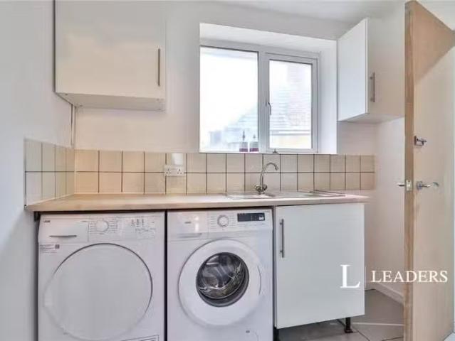 New 1 bedroom detached house for rent in Blandford Road, BH15