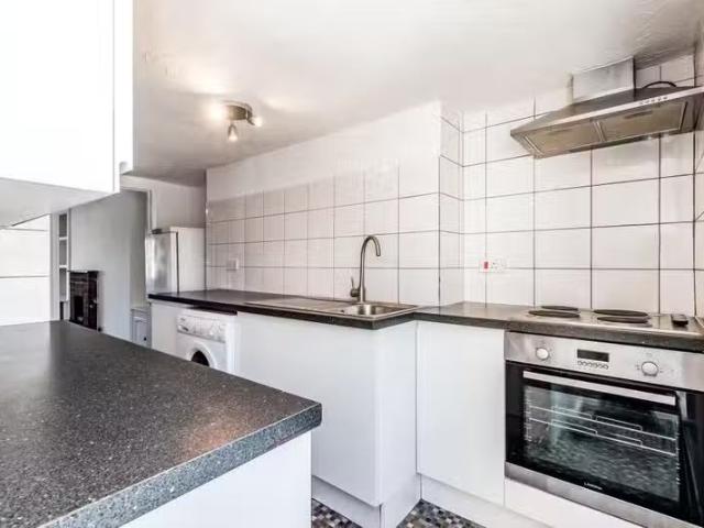 Unique 1 bedroom flat for rent in Bedford Row, Worthing, BN11