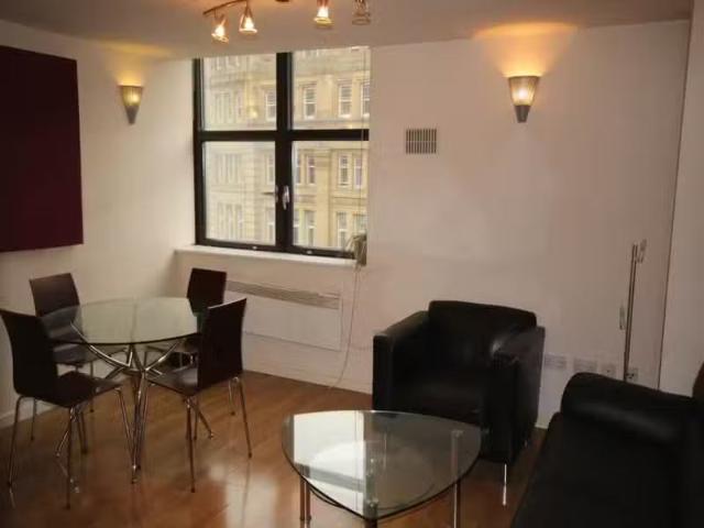 Deal! 1 bedroom flat for rent in Landmark House, City Centre.