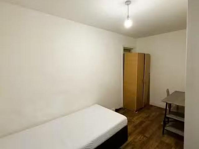 Charming 1 bedroom house for rent in Higher Market Street, Bol.