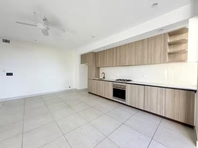 Cozy 1 BR 401/20 Llandaff Street, BONDI JUNCTION Apartment for.