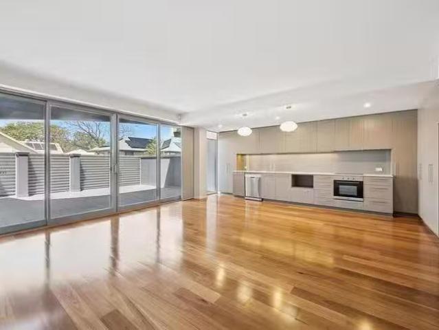 Cheap 1 BR 5/29B Hovia Terrace, South Perth, WA 6151