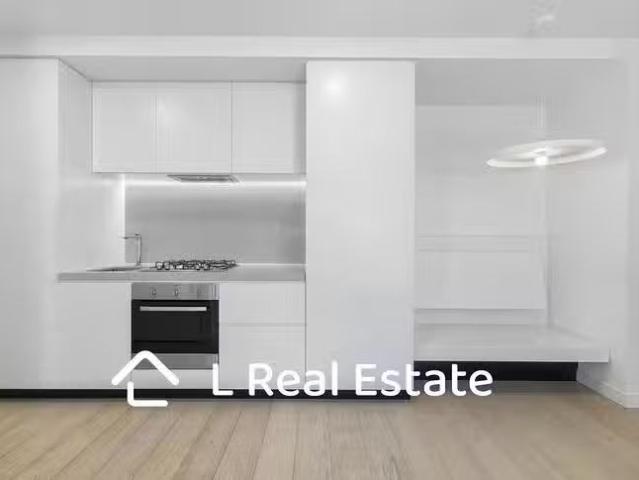Deal! 1 BR 5309/81 Abeckett Street, Melbourne, VIC 3000